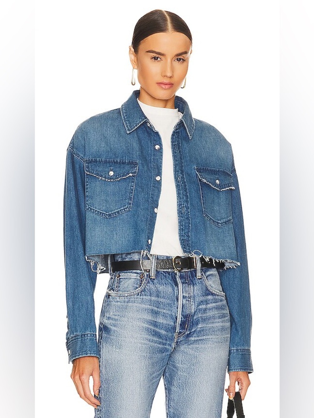 Moussy Cropped Raw-Hem Denim Jacket in Medium Blue